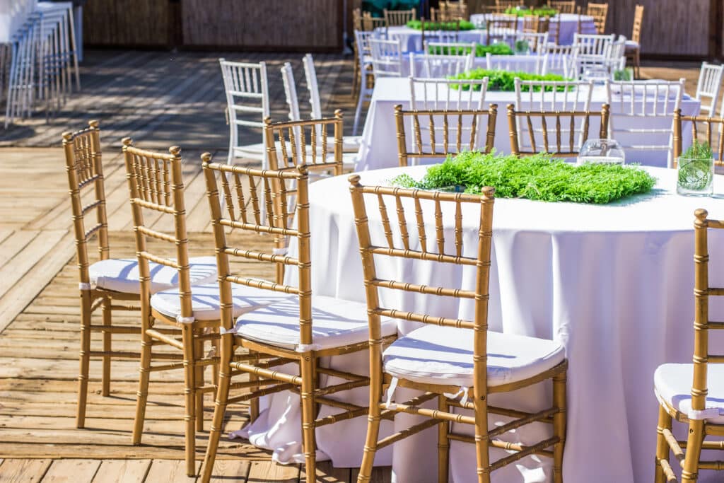 Американски сватбен стол Chiavari – златист цвят PP